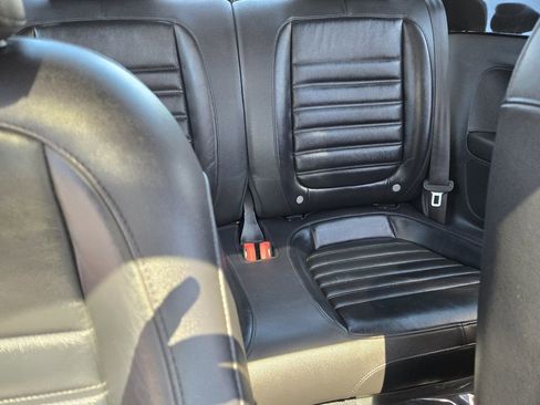 Used 2015 Volkswagen Beetle R-Line image 21