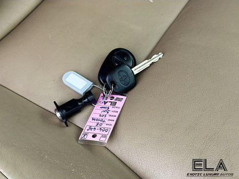 Used 2008 Toyota Sequoia SR5 w/ Moonroof & Roof Rack Pkg RWD image 37