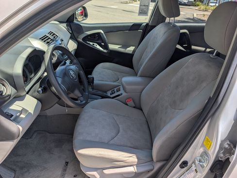 Used 2010 Toyota RAV4 2WD image 2