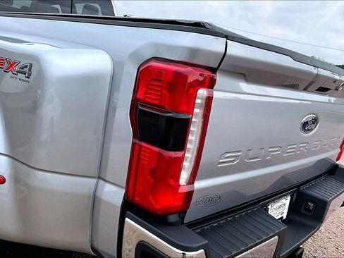 Certified 2024 Ford F450 Lariat w/ FX4 Off-Road Package AWD/4WD image 10