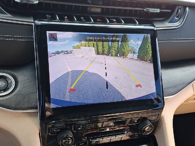 Certified 2023 Jeep Grand Cherokee Limited AWD/4WD image 18