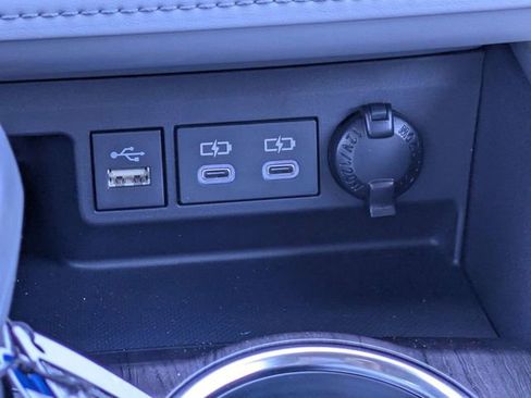 New 2026 Toyota Highlander Platinum AWD/4WD image 22