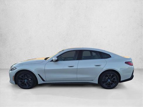 Used 2023 BMW i4 eDrive40 w/ Premium Package RWD image 9