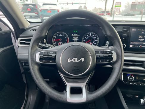 Used 2023 Kia K5 LXS image 14