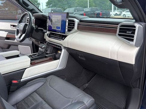 Used 2024 Toyota Sequoia Capstone AWD/4WD image 29