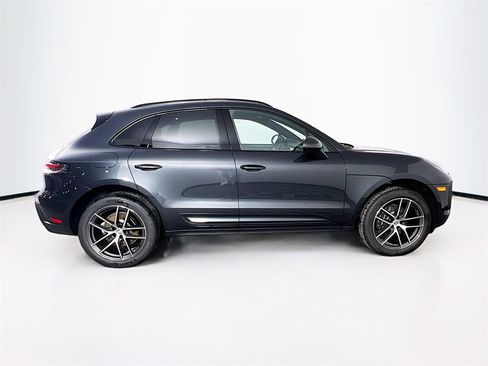 New 2026 Porsche Macan image 8