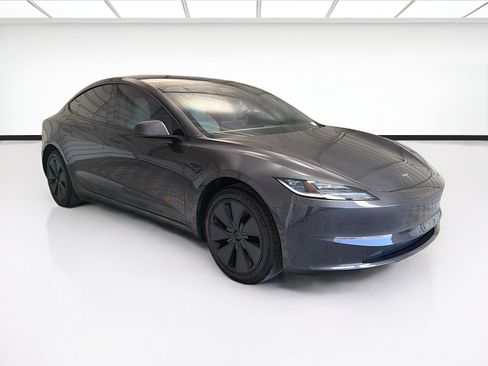 Used 2025 Tesla Model 3 Long Range RWD image 3