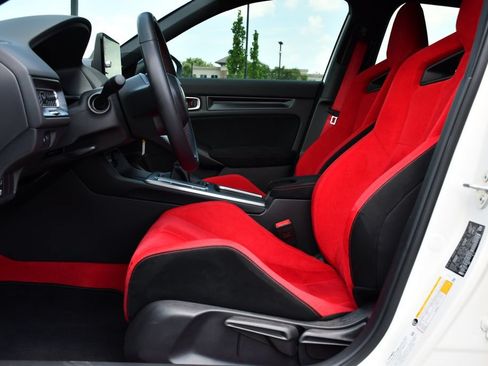 Used 2024 Honda Civic Type R image 14