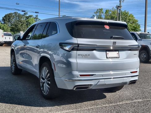 New 2026 Buick Enclave Avenir w/ Super Cruise Package FWD image 6