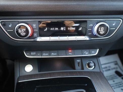 Used 2024 Audi Q5 2.0T Premium Plus image 39