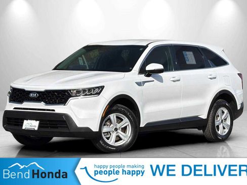 Used 2021 Kia Sorento LX AWD/4WD image 1
