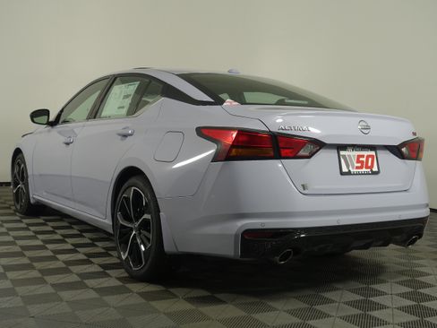 New 2025 Nissan Altima 2.5 SR w/ SR Premium Package image 16