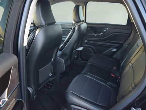 Used 2024 Lincoln Corsair AWD w/ Equipment Group 101A image 7