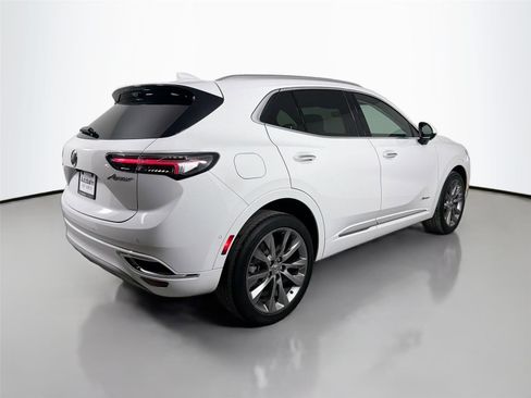 Used 2022 Buick Envision Avenir w/ Technology Package II FWD image 5