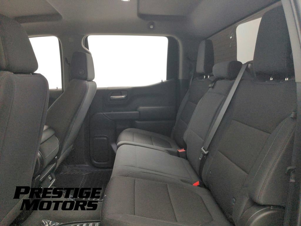 Used 2019 Chevrolet Silverado 1500 Custom w/ Custom Value Package AWD/4WD image 25