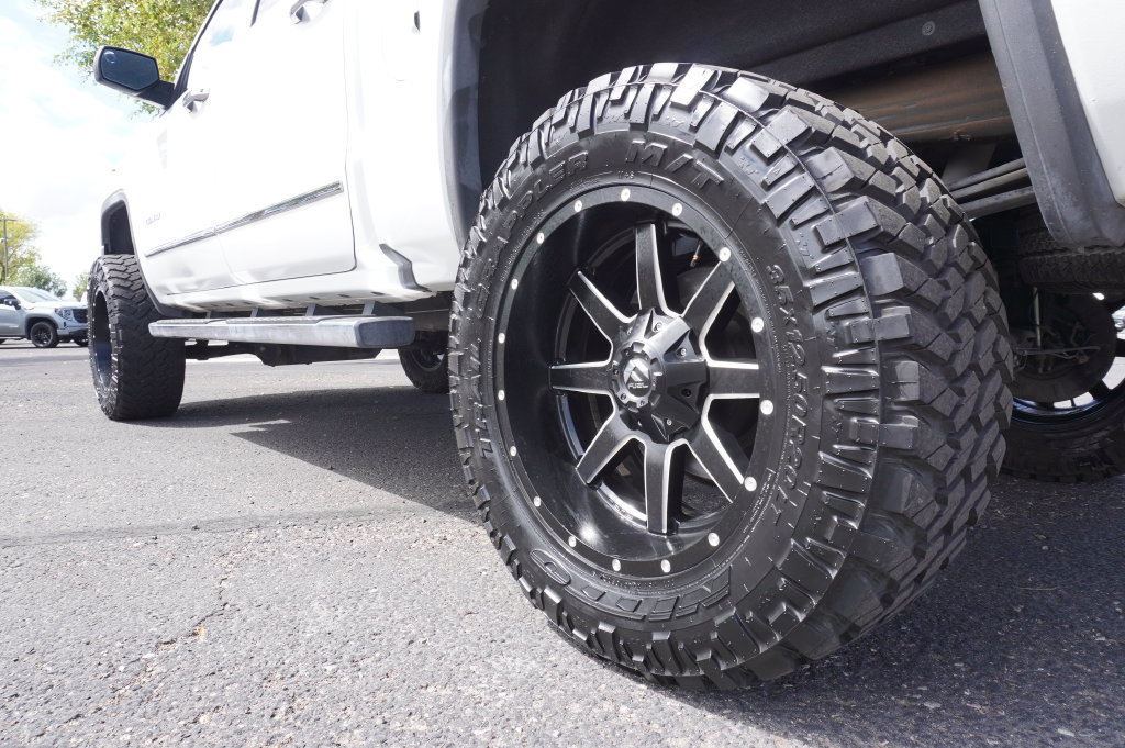 Used 2017 GMC Sierra 1500 Denali RWD image 8
