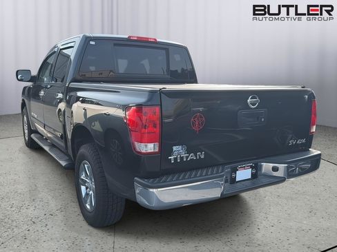 Used 2013 Nissan Titan SV AWD/4WD image 9