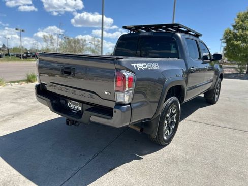 Used 2020 Toyota Tacoma TRD Off-Road w/ Technology Package AWD/4WD image 8