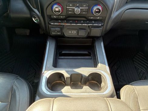 Used 2020 Chevrolet Silverado 1500 LT Trail Boss image 17