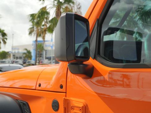 Used 2025 Jeep Wrangler Unlimited Sport AWD/4WD image 9