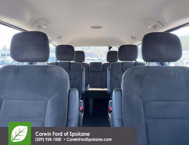 Used 2015 Dodge Grand Caravan American Value Package FWD image 30