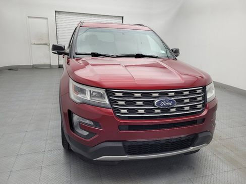 Used 2017 Ford Explorer XLT w/ Equipment Group 201A FWD image 14