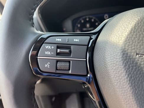 Used 2026 Honda CR-V EX-L image 23