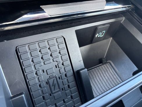 Used 2024 Ford F250 Lariat w/ Lariat Ultimate Package image 27