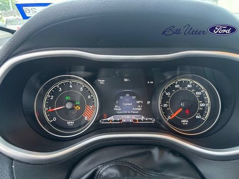 Used 2015 Jeep Cherokee Trailhawk w/ Comfort/Convenience Group AWD/4WD image 5