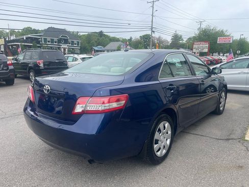 Used 2011 Toyota Camry FWD image 4