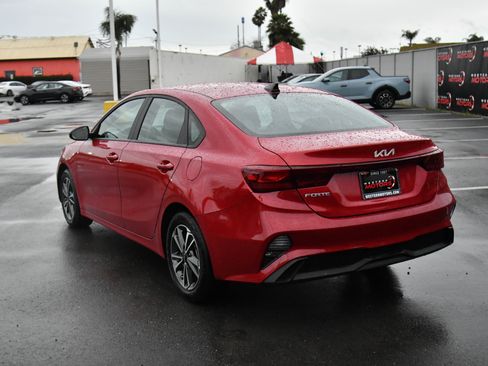 Used 2024 Kia Forte LXS image 6