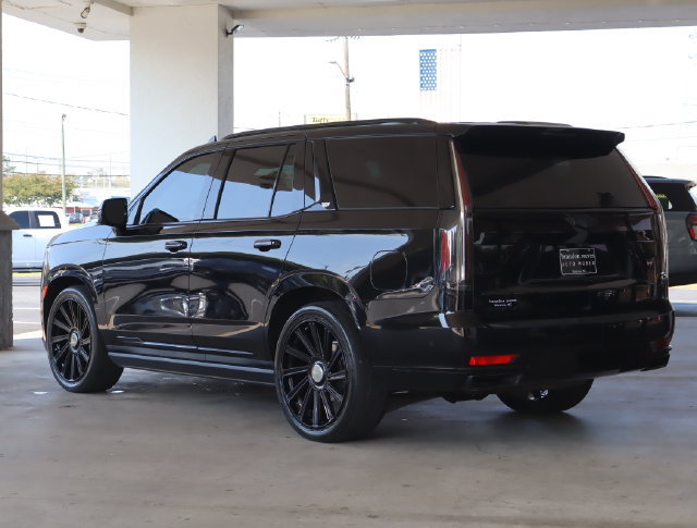Used 2022 Cadillac Escalade Sport Platinum AWD/4WD image 3