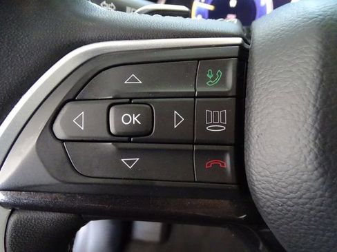 Used 2023 Jeep Grand Cherokee L Laredo AWD/4WD image 7