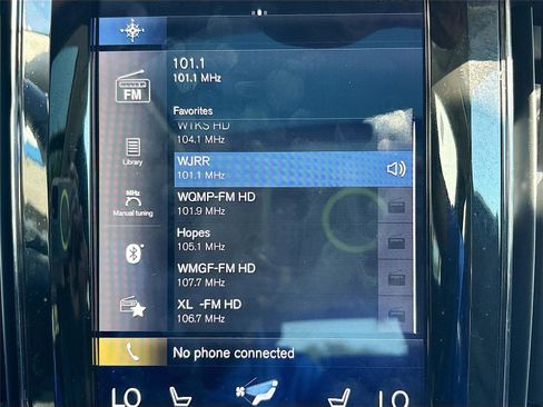 Used 2020 Volvo XC60 T6 Momentum image 15