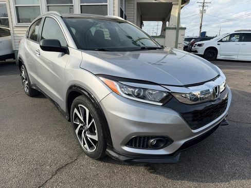 Used 2019 Honda HR-V Sport image 5