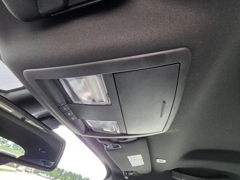 Used 2022 Dodge Challenger GT AWD/4WD image 20