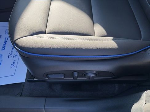 New 2026 Buick Envista Sport Touring w/ Convenience I Package image 18