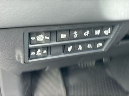 New 2026 Toyota Tundra Platinum AWD/4WD image 16