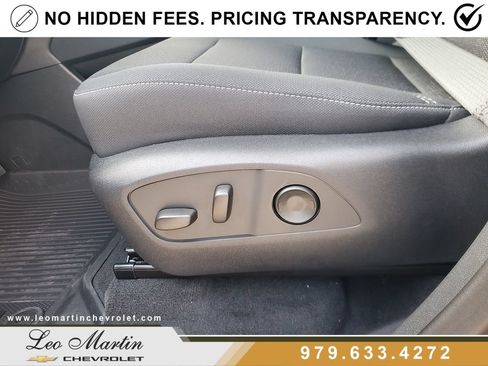 New 2026 Chevrolet Traverse LT w/ Driver Confidence Package FWD image 16