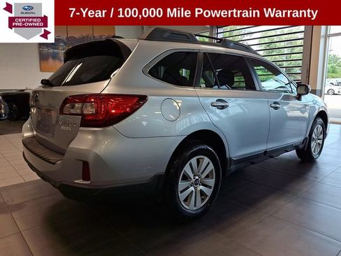 Used 2017 Subaru Outback 2.5i Premium AWD/4WD image 6
