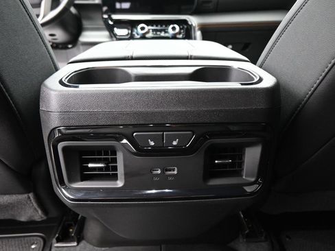 Used 2025 GMC Sierra 1500 AT4 w/ AT4 Preferred Package AWD/4WD image 30