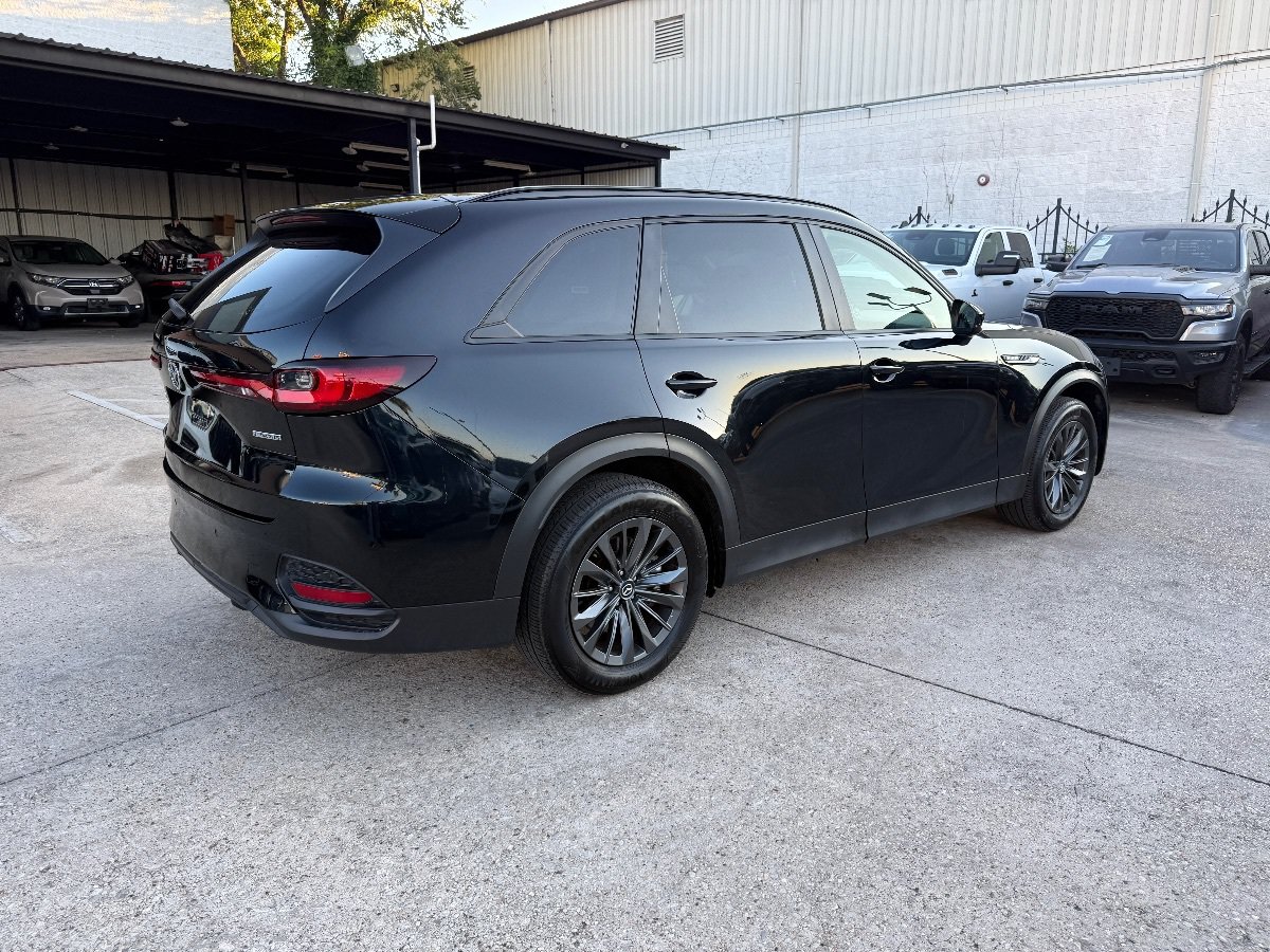Used 2025 MAZDA CX-70 3.3 Turbo w/ Preferred Package AWD/4WD image 4