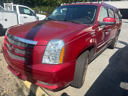 Used 2014 Cadillac Escalade ESV Premium AWD/4WD image 1