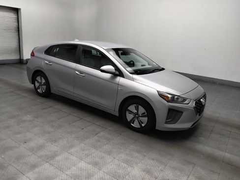Used 2020 Hyundai Ioniq Blue FWD image 11