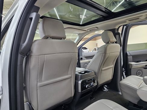 Used 2020 Ford Expedition XLT w/ Equipment Group 202A image 27