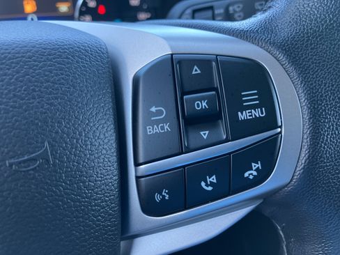 Certified 2021 Ford Explorer XLT w/ Equipment Group 202A AWD/4WD image 26