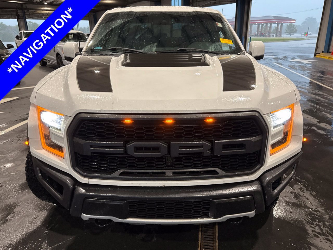 Used 2017 Ford F150 Raptor w/ Equipment Group 802A Luxury AWD/4WD image 2