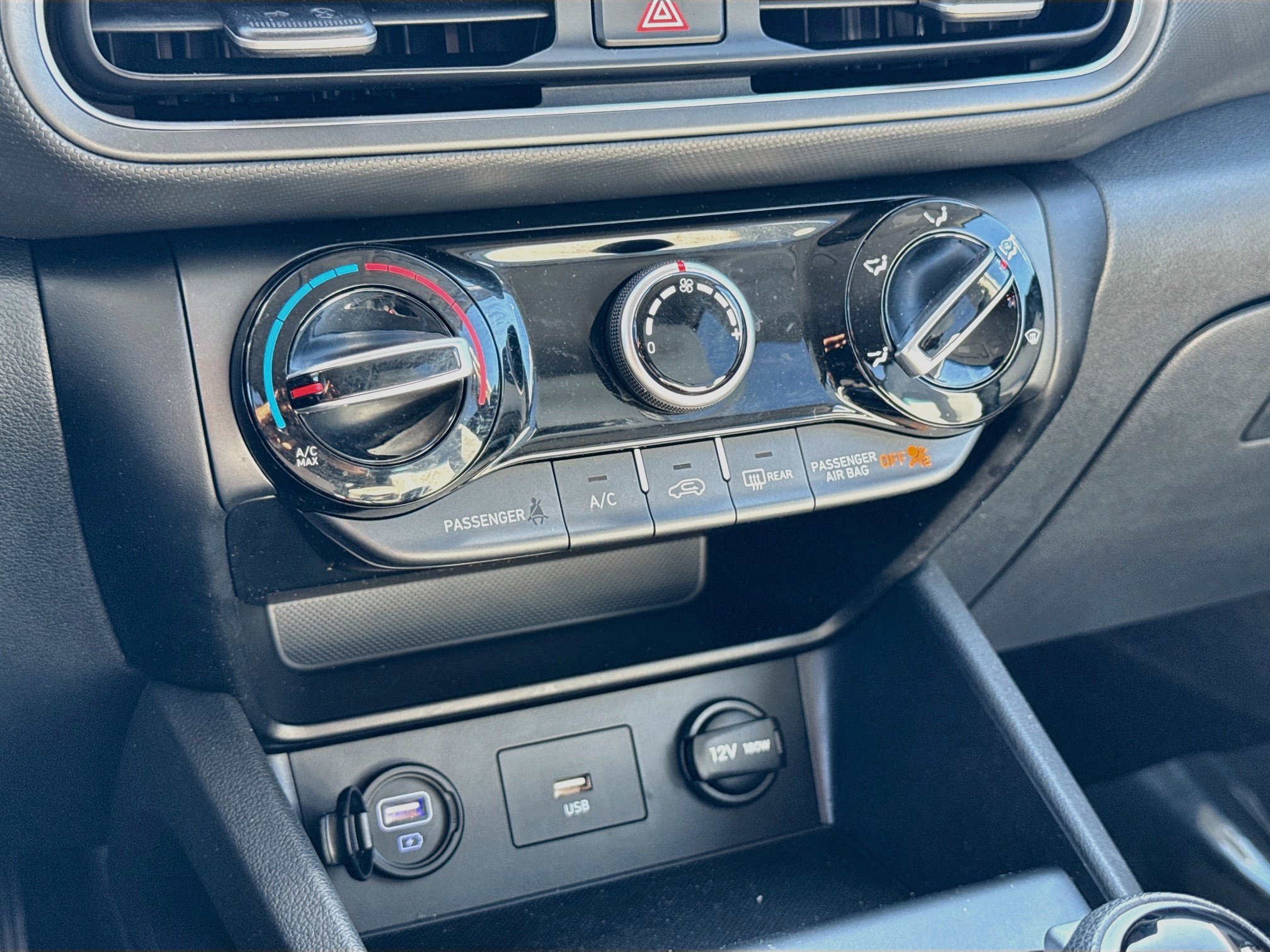 Certified 2023 Hyundai Kona SEL AWD/4WD image 18