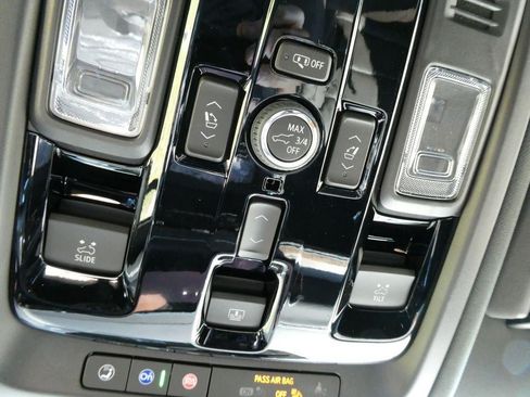 New 2026 Chevrolet Tahoe High Country AWD/4WD image 30