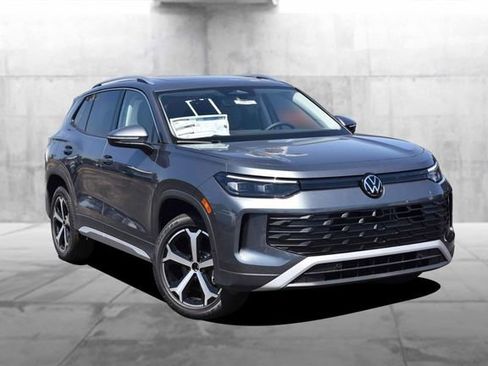 New 2026 Volkswagen Tiguan SE AWD/4WD image 2